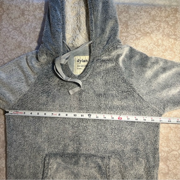 Dylan ~ Cozy Sherpa Lined Fleece Pullover Light Gray Hoodie in size Small - Picture 9 of 11